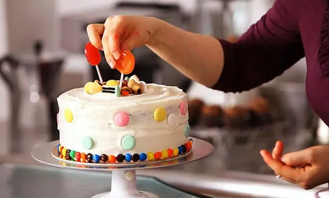Originales y sencillas ideas para decorar pasteles.